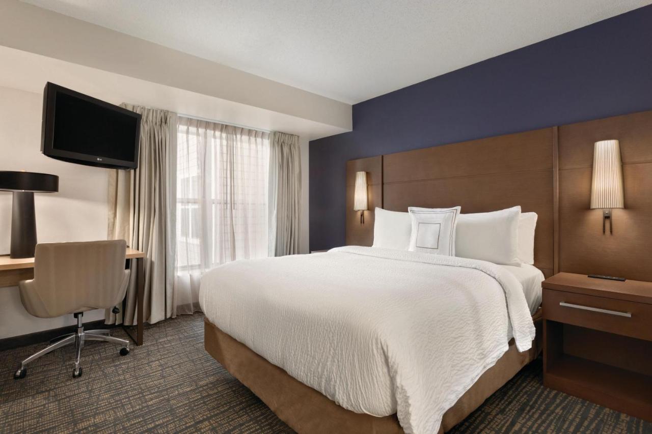 Residence Inn By Marriott Buffalo Galleria Mall Чийктоуага Екстериор снимка
