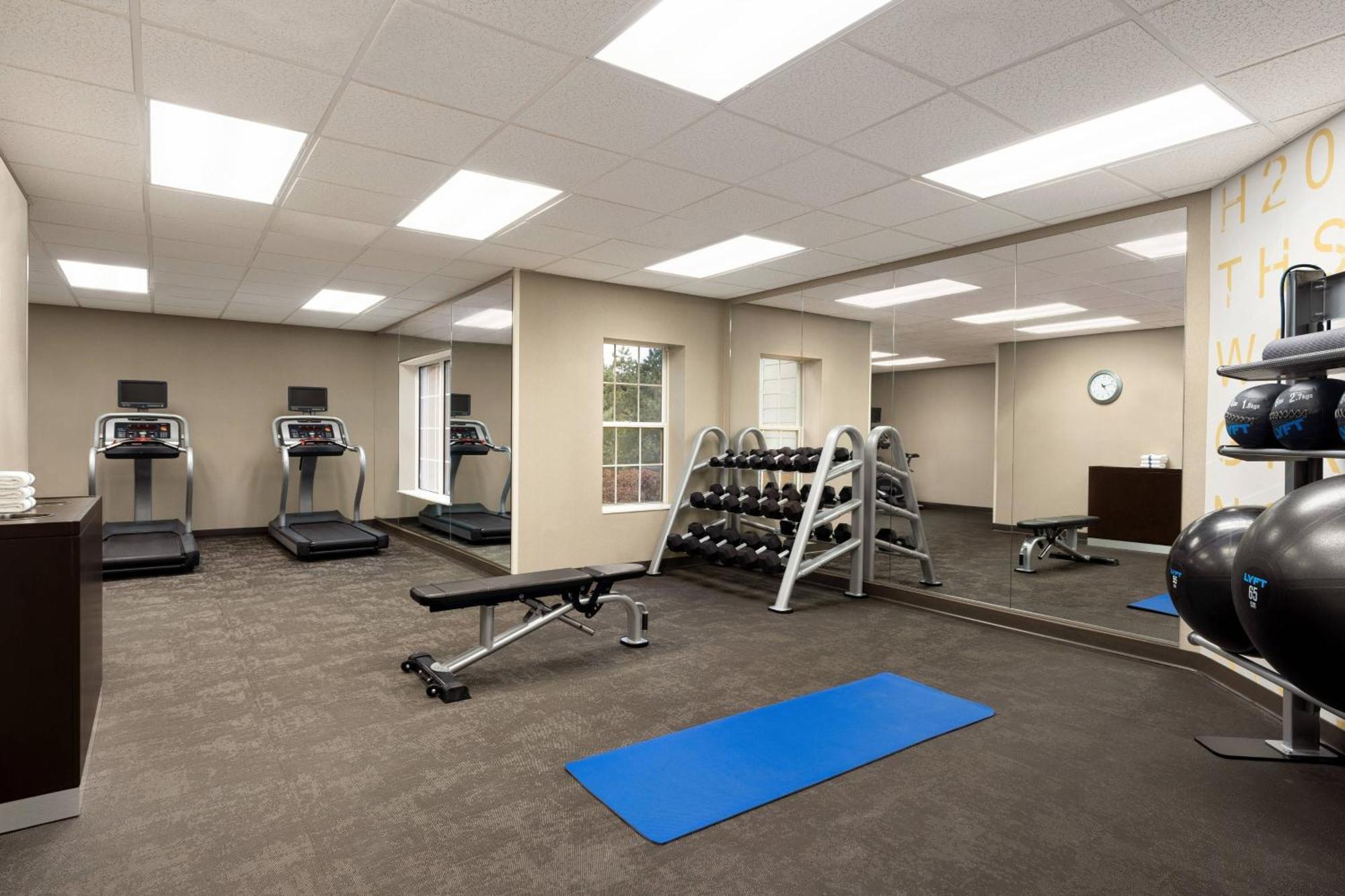 Residence Inn By Marriott Buffalo Galleria Mall Чийктоуага Екстериор снимка